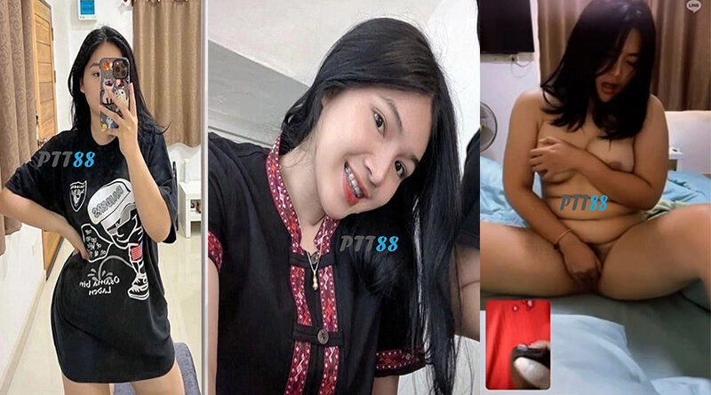 คลิปหลุดสาวอวบนมใหญ่โดนแฟนเก่าปล่อยคลิปคอลเสียวแหกหีช่วยตัวเองบนที่นอน ขี้เงี่ยนน้ำหีเยอะเลอะเต็มที่นอน คลิปดป้หลุดมาใหม่จากทางบ้าน