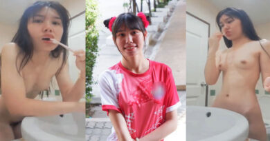 ดูหีไทย สาวนักเรียนมัธยมเปิดกล้องคอลเสียวกับแฟนก่อนอาบน้ำขาวเนียน